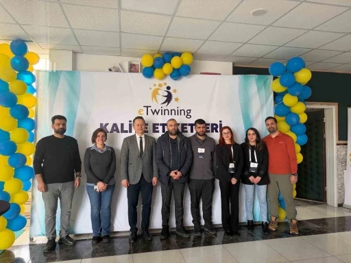 Bing&ouml;l&rsquo;de eTwinning &Ccedil;alıştayı &ouml;d&uuml;l t&ouml;reniyle tamamlandı
