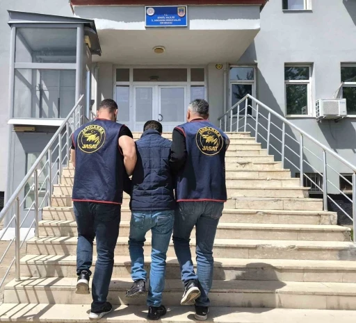Bingöl’de kesinleşmiş hapis cezası bulunan zanlı yakalandı
