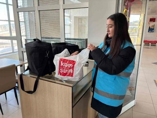 Bing&ouml;l&rsquo;de &ouml;ğrencilerden "Komşum Projesi" ile Ramazan dayanışması
