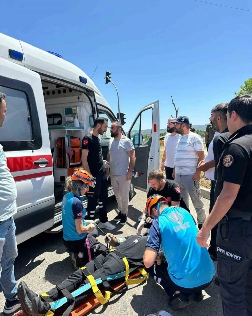 Bingöl’de trafik kazası: 2 yaralı
