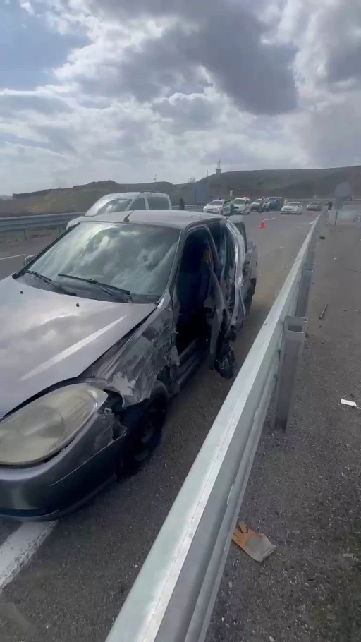 Bingöl’de trafik kazası: Aynı aileden 5 kişi yaralandı
