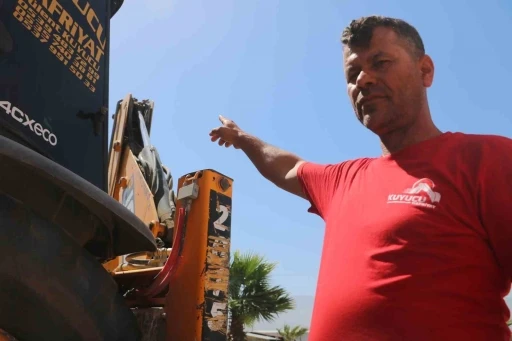 Binlerce liralık kaybı göze alan operatör, kumru yuvası bozulmasın diye 17 gündür kepçesine kontak vurmadı
