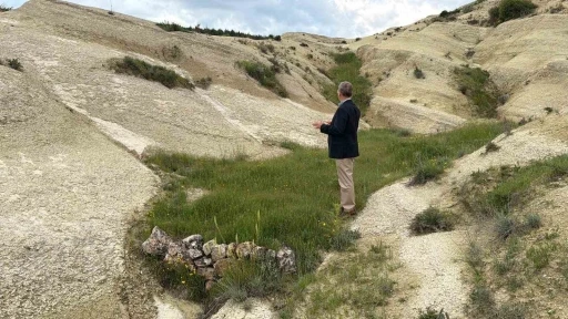 Binlerce yıllık r&uuml;zgar ve su erozyonuyla ortaya &ccedil;ıkan doğal g&uuml;zellik

