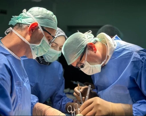 Bir ailenin kararı &uuml;&ccedil; hayata umut oldu
