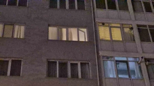Bir &ccedil;ocuk babası yabancı uyruklu şahıs evinde &ouml;l&uuml; bulundu
