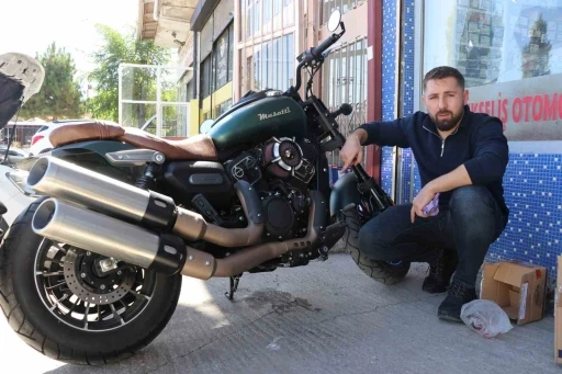 Bir hevesle sıfır kilometre motosiklet aldı, başına gelmeyen kalmadı
