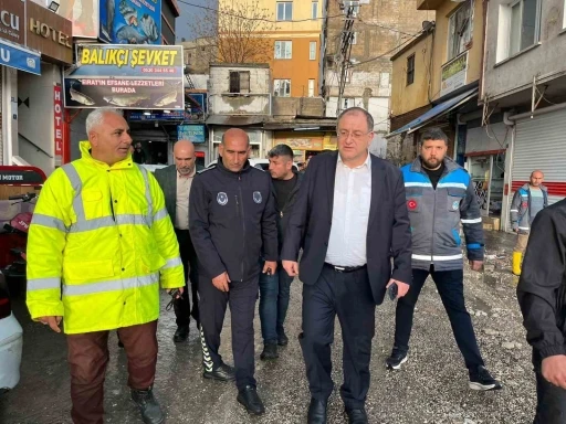 Birecik&rsquo;te yağış sonrası ekipler harekete ge&ccedil;ti
