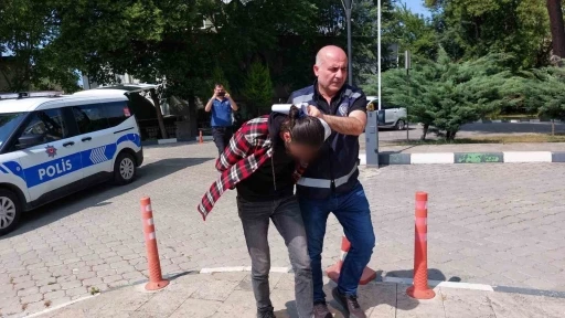 Birlikte yaşadığı kadını darp etti, fenalaşınca hastaneye kaldırdı
