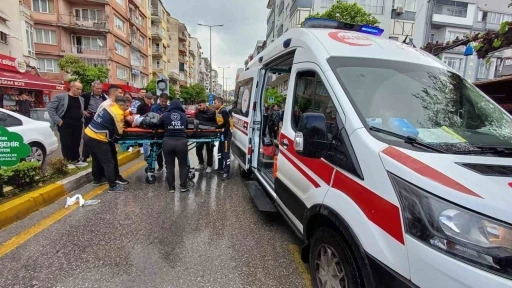 Bisiklet ile ticari araç çarpıştı: 1 yaralı
