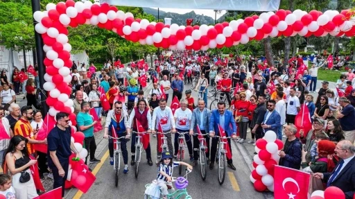 Bisiklet tutkunları pedallar 19 Mayıs i&ccedil;in &ccedil;evrilecek
