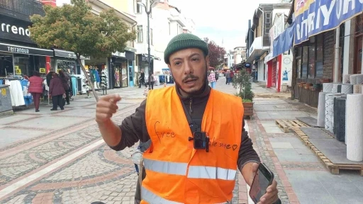 Bisikletle kutsal topraklara pedal çeviriyor
