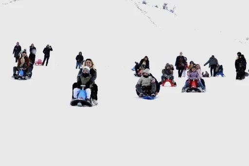 Bitlis&rsquo;te kış turizmi yarı yıl tatiliyle canlandı
