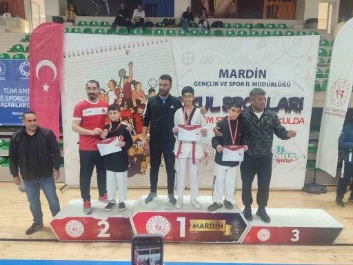 Bitlisli sporcular Mardin’de dereceye girdi

