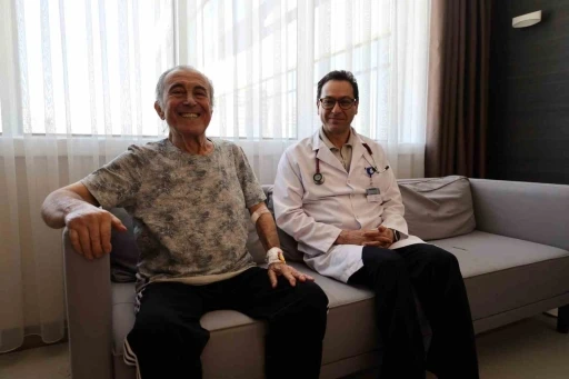 B&ouml;brek nakilli 76 yaşındaki hasta, kolanjioskopi ile sağlığına kavuştu
