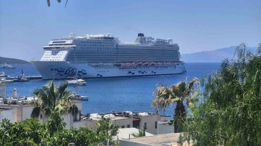 Bodrum&rsquo;a 1532 yolcu ile geldi