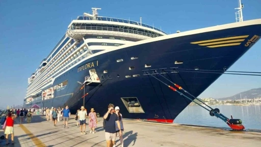Lüks Kruvaziyer Bodrum’a 743 yolcusuyla geldi