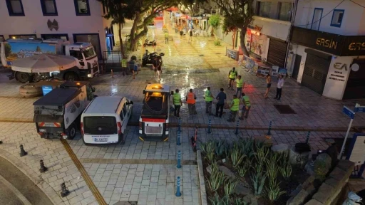 Bodrum &Ccedil;arşı Mahallesi&rsquo;nde kapsamlı temizlik
