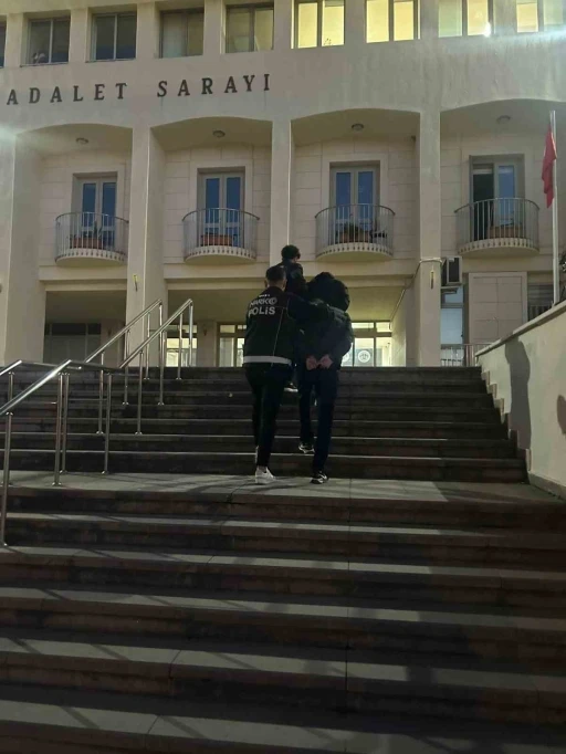 Bodrum&rsquo;da 8 kilogram uyuşturucu ele ge&ccedil;irildi