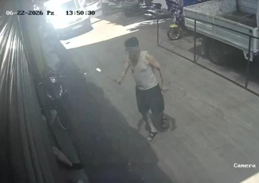 Bodrum&rsquo;da bı&ccedil;aklı saldırgan paniği
