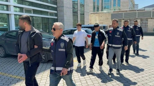 Bodrum katta dehşet: Konuşmak i&ccedil;in &ccedil;ağırdıkları genci darp edip gasp ettiler
