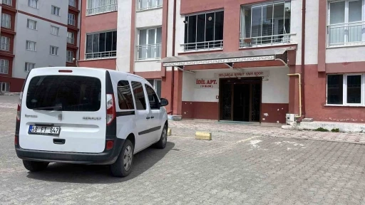 Boğazları kesilerek öldürülen kardeşlerin amcası: &quot;Babaları 4 yıldır kayıptı&quot;
