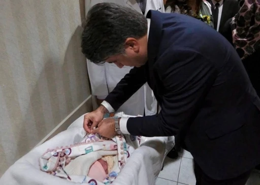 Bolu&rsquo;da 2026 yılının ilk bebeği d&uuml;nyaya geldi
