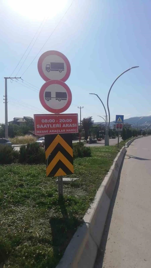 Bolu&rsquo;da ağır tonajlı ara&ccedil;lara saat sınırlaması
