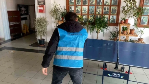 Bolu&rsquo;da denetimli serbestlik y&uuml;k&uuml;ml&uuml;leri okulları temizledi
