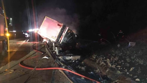 Bolu’da kaza yapan tır alev alev yandı
