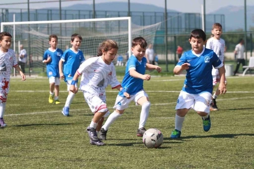 Bolu&rsquo;da Mini Minikler Futbol Turnuvası heyecanı başladı

