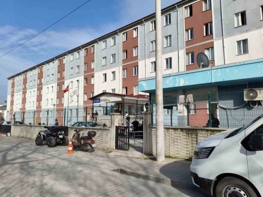 Bolu&rsquo;da &ouml;ğrenci yurdunda uyuşturucu operasyonu: 1 g&ouml;zaltı
