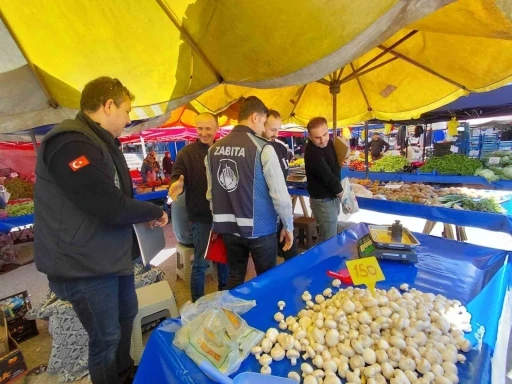 Bolu&rsquo;da pazarda fiyat ve tartı denetimi
