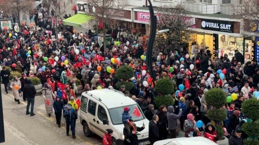 Bolu&rsquo;da y&uuml;zlerce kişi &lsquo;Ramazan Alayı&rsquo; y&uuml;r&uuml;y&uuml;ş&uuml;nde buluştu
