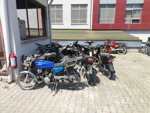 Bolvadin’de motosiklet denetimleri sürüyor
