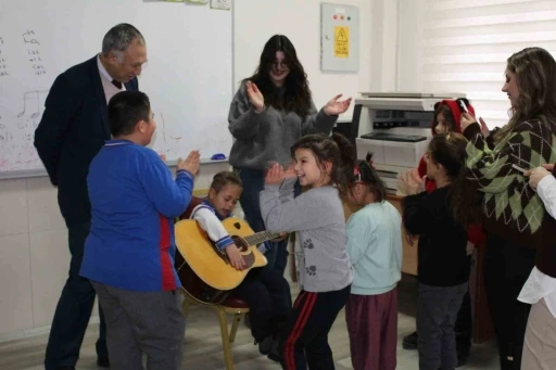 Bor K&uuml;t&uuml;phanesi&rsquo;nden &ouml;zel &ouml;ğrencilere anlamlı etkinlik
