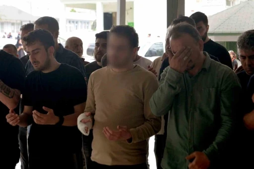 Boşandığı karısını öldürdü, &quot;Amacım eşim ya da oğluma zarar vermek değildi&quot; dedi
