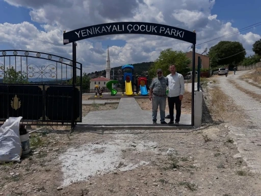 Boyabat&rsquo;ta k&ouml;y &ccedil;ocuklarına yeni oyun parkı
