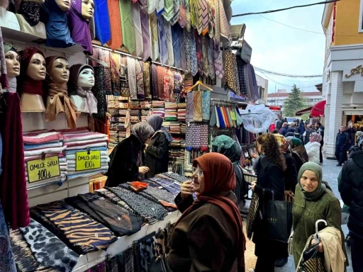 Boykot çağrısı tarihi çarşılarda karşılık bulmadı
