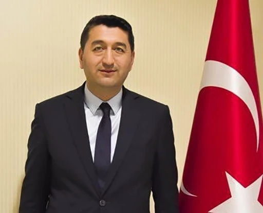 Boyraz&rsquo;dan Yeşilyurtspor taraftarına ulaşım desteği
