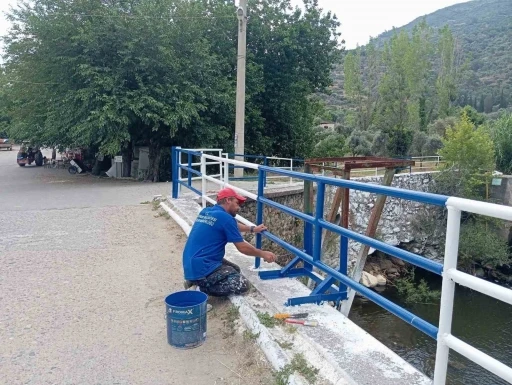 Bozdoğan Belediyesi&rsquo;nden Kazandere&rsquo;de korkuluk ve tel &ouml;rg&uuml; &ccedil;alışması
