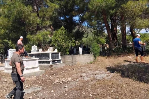 Bozdoğan Belediyesi’nden mezarlıklara bakım
