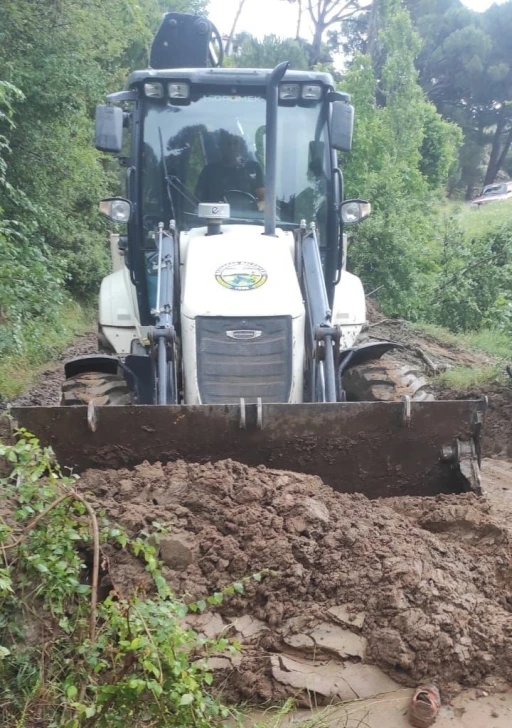 Bozdoğan’da yağış nedeniyle heyelan meydana geldi
