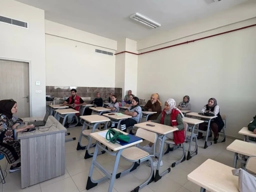 Bozkır’da finansal okuryazarlık ve aile değerleri eğitimi düzenlendi
