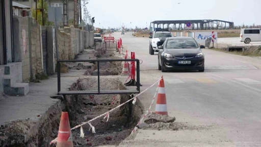 Bozulan yollar iki aydır onarılmayı bekliyor
