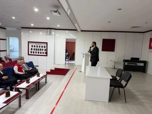 Boz&uuml;y&uuml;k Fen Lisesi&rsquo;nde "Ramazan, Cami ve Hayat" Konferansı
