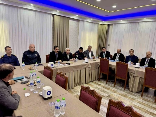 Bozyazı&rsquo;da muhtarlarla istişare toplantısı
