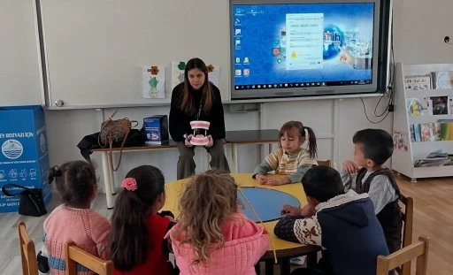 Bozyazı’da öğrencilere ağız ve diş sağlığı ile teknoloji bağımlılığı eğitimi verildi

