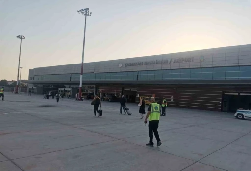 Br&uuml;ksel&rsquo;den gelen yolcu u&ccedil;ağı &Ccedil;anakkale Havalimanı&rsquo;na iniş yaptı
