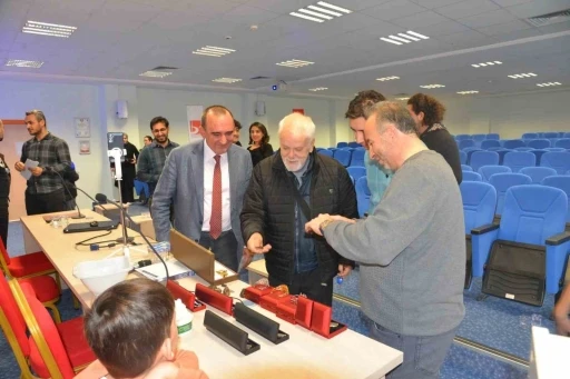 BŞE&Uuml;&rsquo;de &lsquo;G&ouml;ktaşı Avcısı&rsquo; semineri yoğun ilgi g&ouml;rd&uuml;
