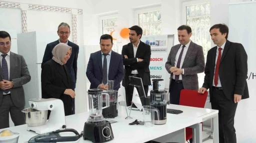 BSH Türkiye, TOSİ projesi kapsamında yeni laboratuvarını Şişli’deki okulda açtı
